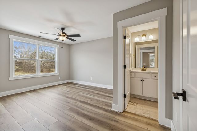 8625 Twelve Corners Rd, Lascassas, TN 37085