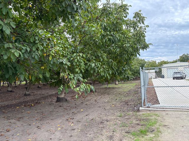 5331 Geer Rd, Hughson, CA 95326