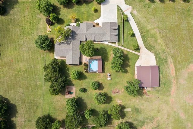 2264 County Road 1350 Road, Blanchard, OK 73010
