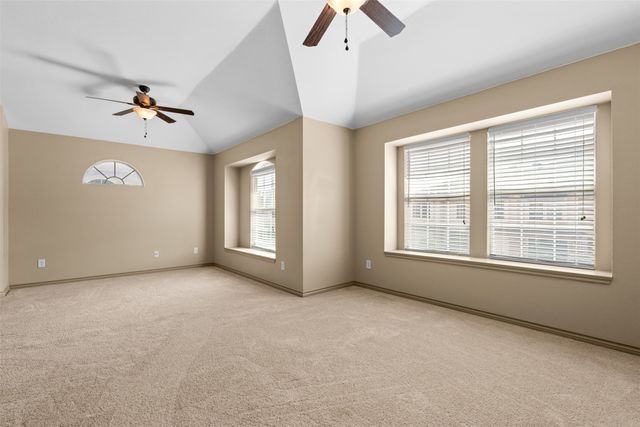 12611 Oceanside Drive, Fort Worth, TX 76040