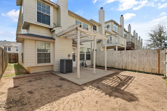 12611 Oceanside Drive, Fort Worth, TX 76040