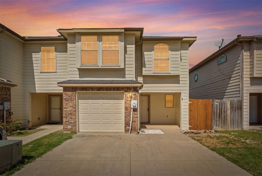 12611 Oceanside Drive, Fort Worth, TX 76040