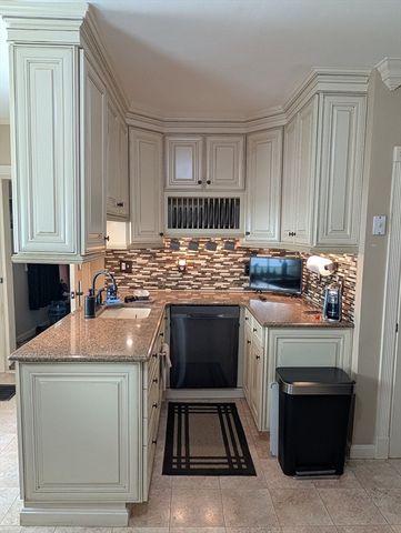 103 B, Lowell, MA 01851