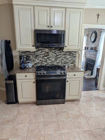 103 B, Lowell, MA 01851