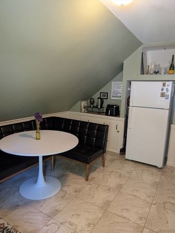 103 B, Lowell, MA 01851
