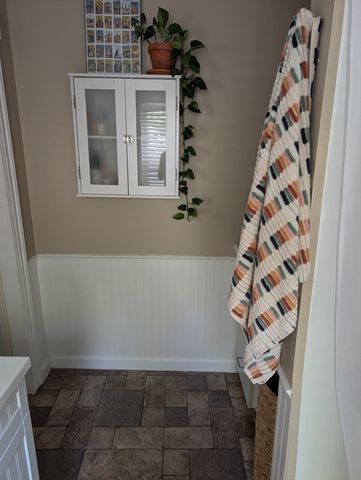 103 B, Lowell, MA 01851