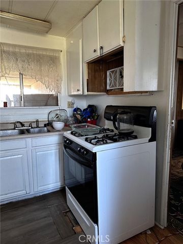 24431 Hoag, Corning, CA 96021