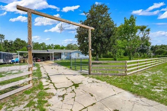 26106 FISHERMANS ROAD, Paisley, FL 32767