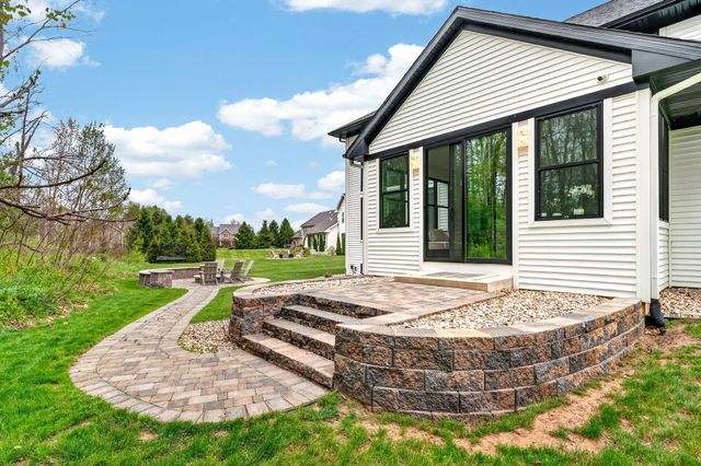 4010 Hollow Wood Drive, Portage City, MI 49024