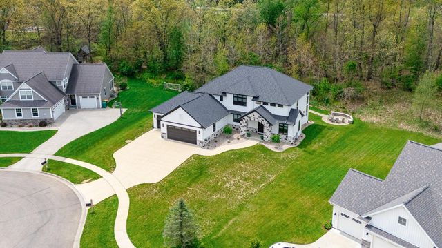 4010 Hollow Wood Drive, Portage City, MI 49024