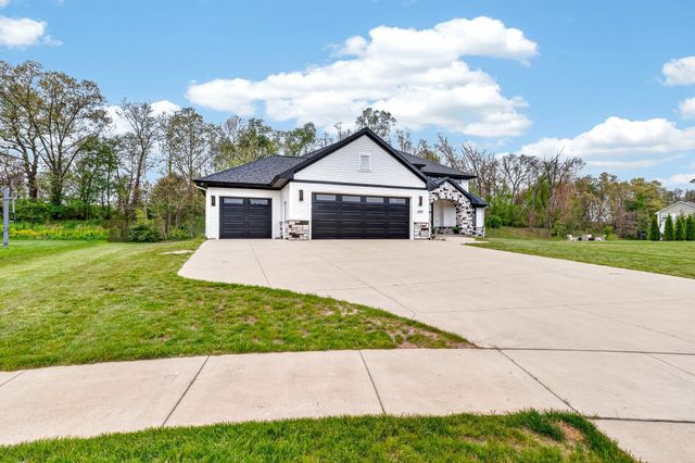 4010 Hollow Wood Drive, Portage City, MI 49024