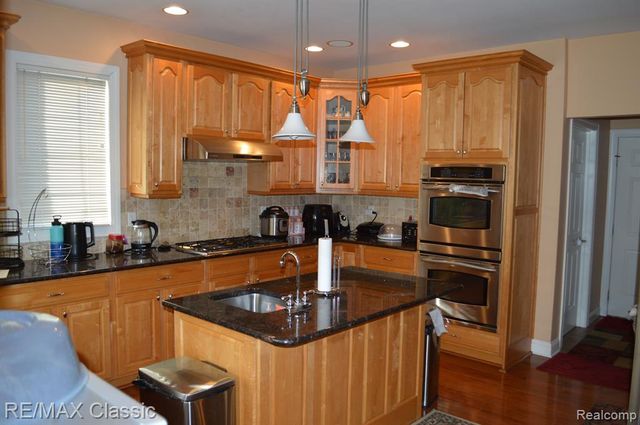 50805 Drakes Bay Drive, Novi, MI 48374