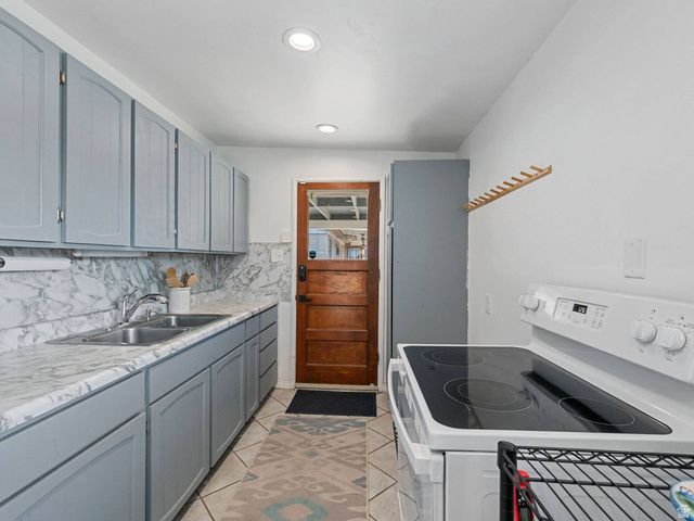 1131 E 7625 S, Midvale, UT 84047