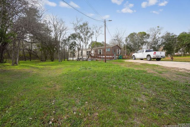 110 Old, Seguin, TX 78155