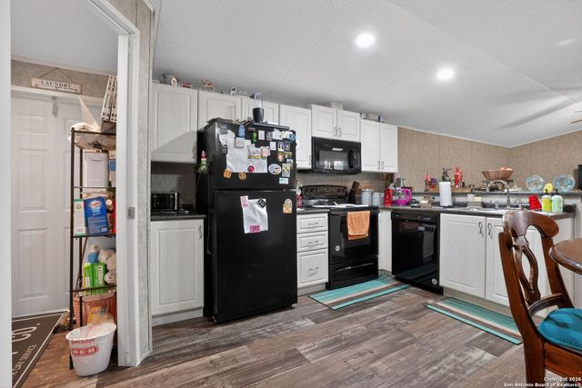 110 Old, Seguin, TX 78155