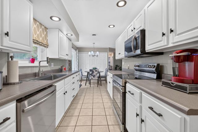 248 Iroquois Park Place, Gahanna, OH 43230