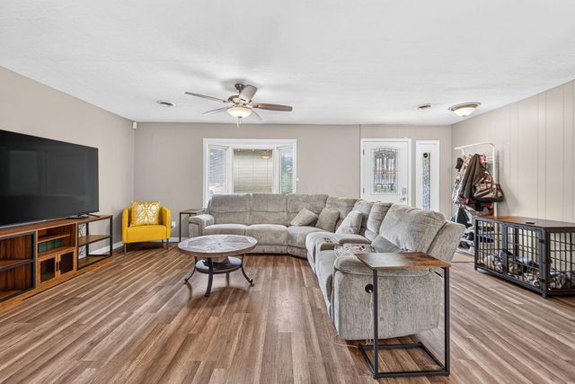 248 Iroquois Park Place, Gahanna, OH 43230
