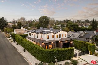 5003 Mammoth Avenue, Sherman Oaks, CA 91423