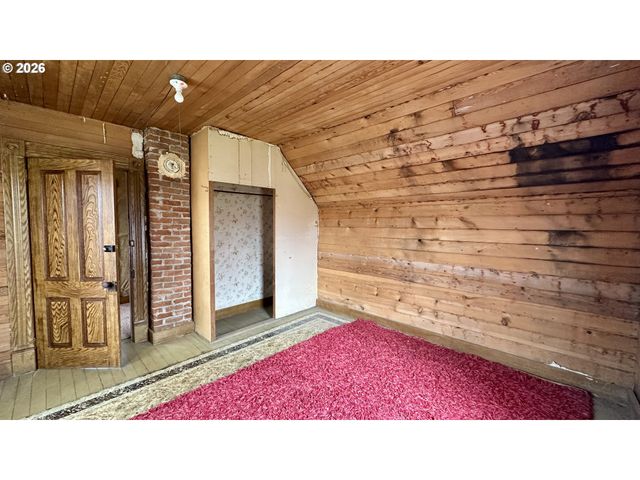 955 B St, Fossil, OR 97830