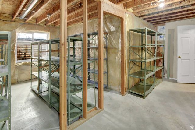 5366 W STONY BROOK CIR, Salt Lake City, UT 84118