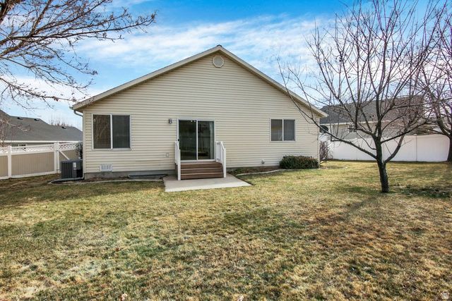 5366 W STONY BROOK CIR, Salt Lake City, UT 84118