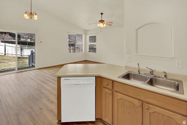 5366 W STONY BROOK CIR, Salt Lake City, UT 84118