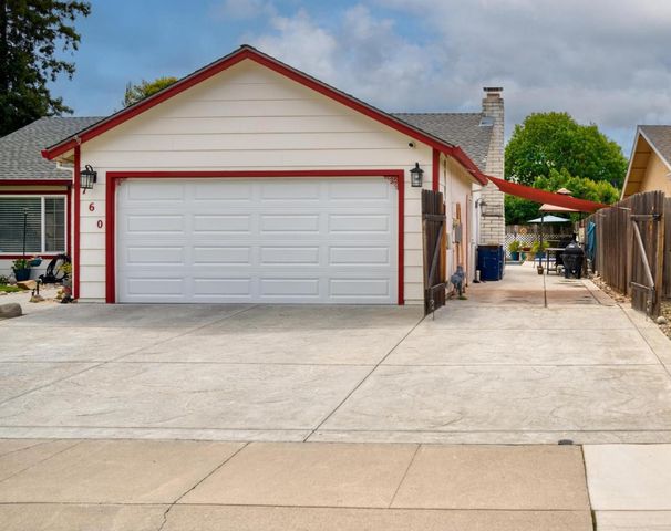 760 Pebble Way, Manteca, CA 95336