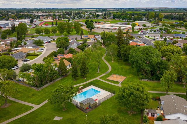 760 Pebble Way, Manteca, CA 95336