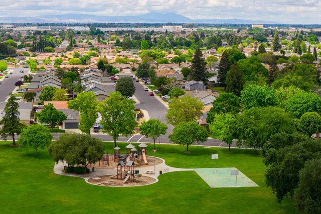 760 Pebble Way, Manteca, CA 95336