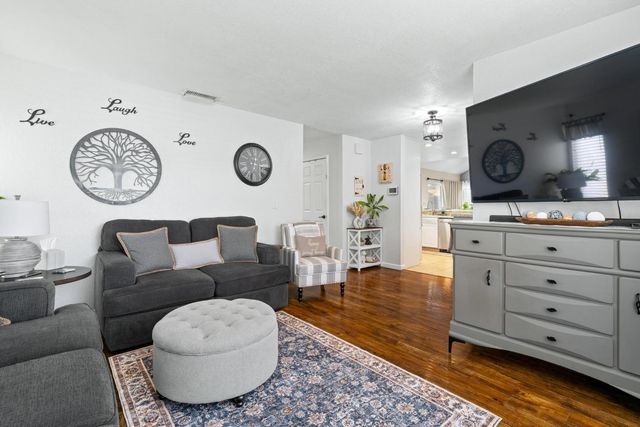 760 Pebble Way, Manteca, CA 95336