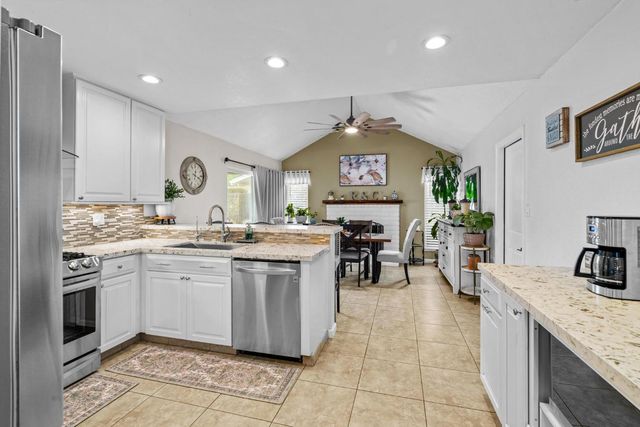 760 Pebble Way, Manteca, CA 95336