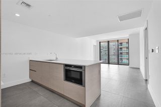 1300 S Miami Ave 2811, Miami, FL 33130