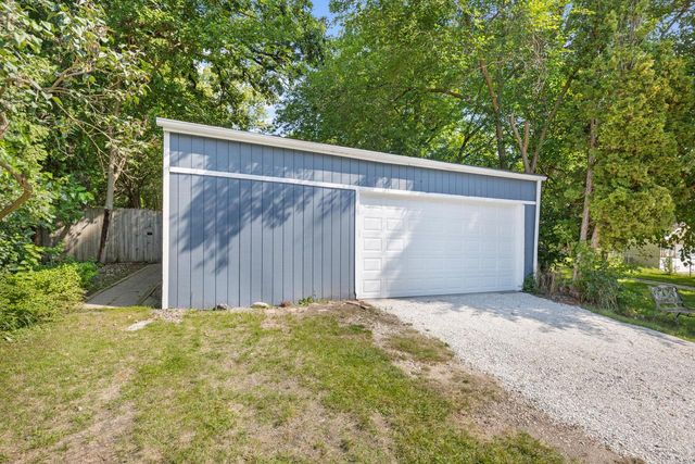 1903 Sunkist AVENUE, Waukesha, WI 53188