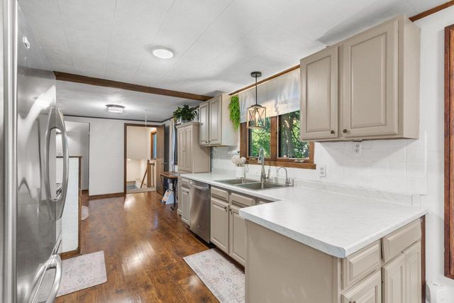1903 Sunkist AVENUE, Waukesha, WI 53188