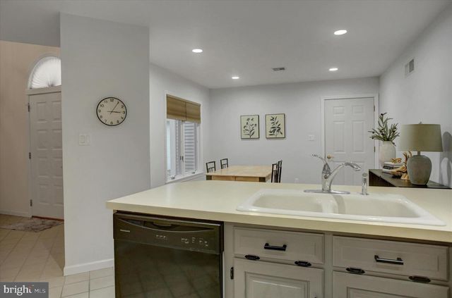 5312 FAIRWAY DR W, Fayetteville, PA 17222