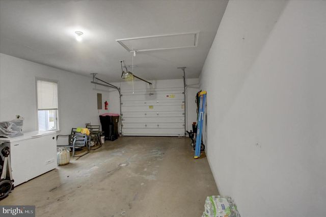 5312 FAIRWAY DR W, Fayetteville, PA 17222