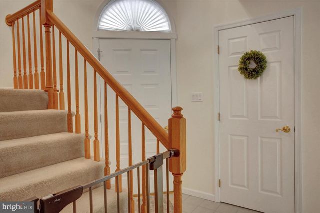 5312 FAIRWAY DR W, Fayetteville, PA 17222