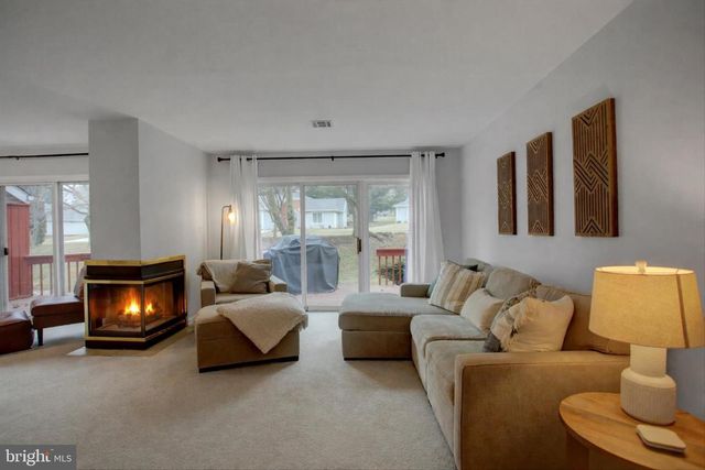 5312 FAIRWAY DR W, Fayetteville, PA 17222