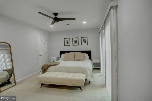 5312 FAIRWAY DR W, Fayetteville, PA 17222