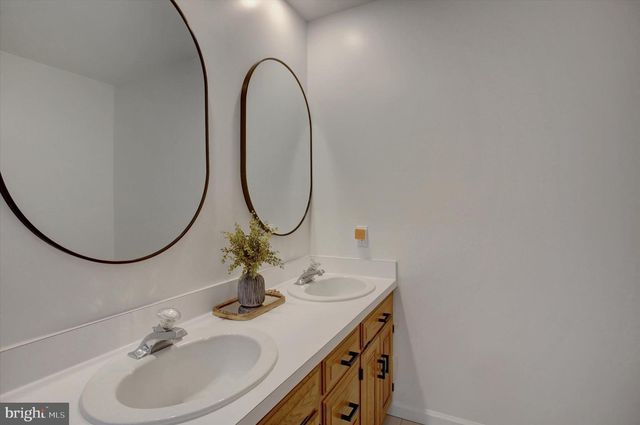 5312 FAIRWAY DR W, Fayetteville, PA 17222