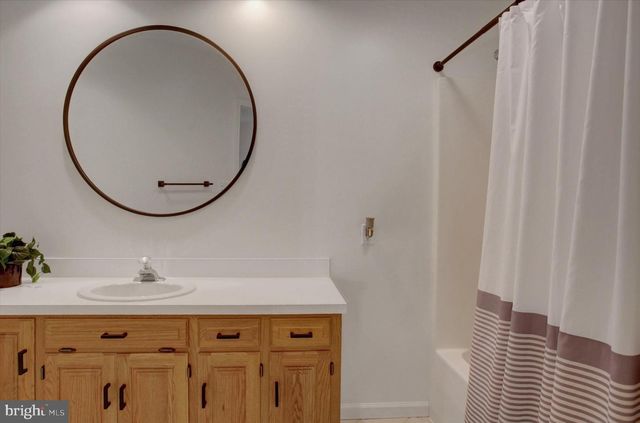 5312 FAIRWAY DR W, Fayetteville, PA 17222