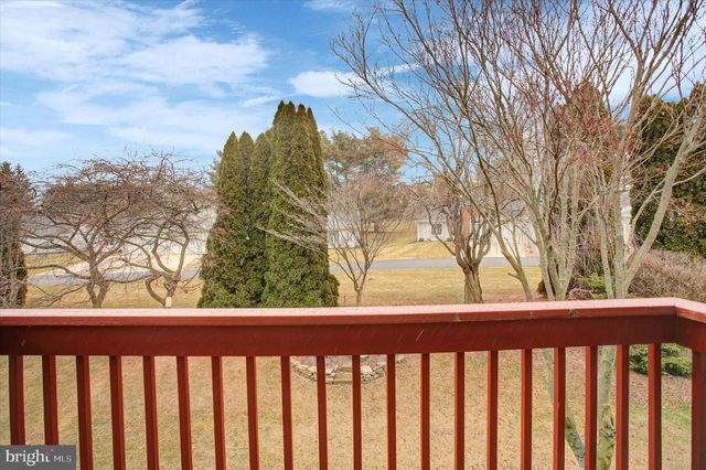 5312 FAIRWAY DR W, Fayetteville, PA 17222