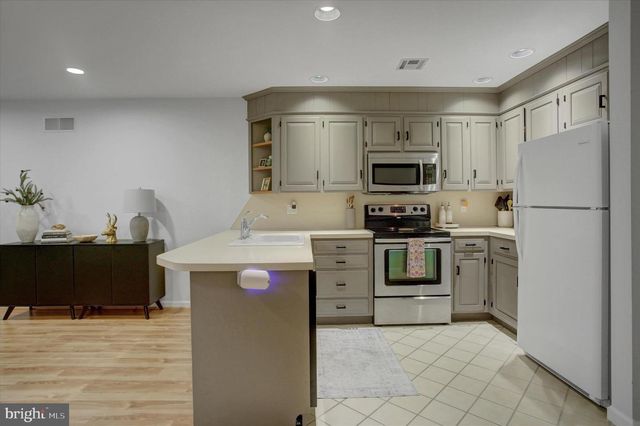 5312 FAIRWAY DR W, Fayetteville, PA 17222