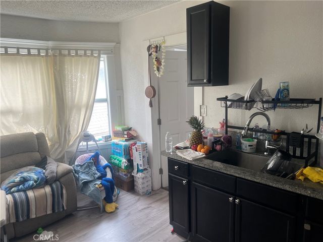 4301 Woodlawn, Los Angeles, CA 90011