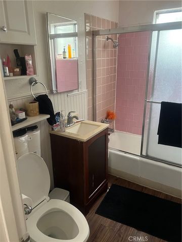 4301 Woodlawn, Los Angeles, CA 90011