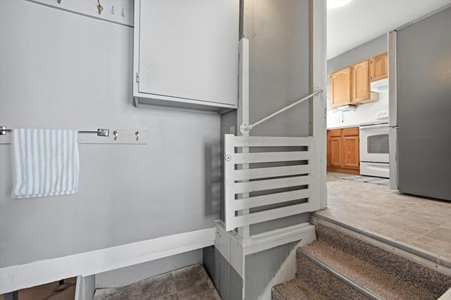 3330 AVENUE C, Council Bluffs, IA 51501
