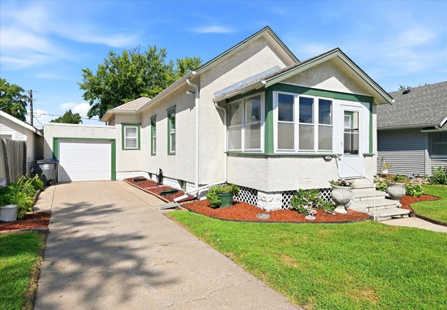 3330 AVENUE C, Council Bluffs, IA 51501