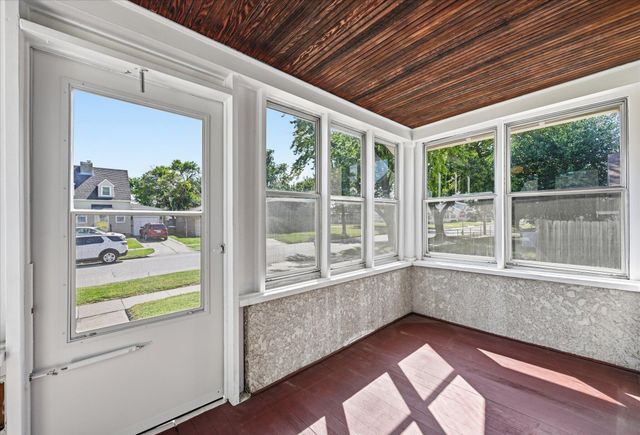 3330 AVENUE C, Council Bluffs, IA 51501