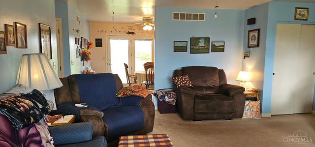 679 Oxford Germantown Road, Somers Twp, OH 45311