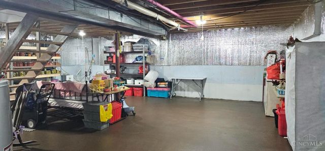 679 Oxford Germantown Road, Somers Twp, OH 45311